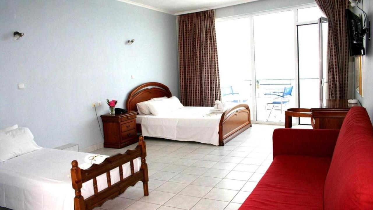 Revis Station Plataria Hotel ภายนอก รูปภาพ