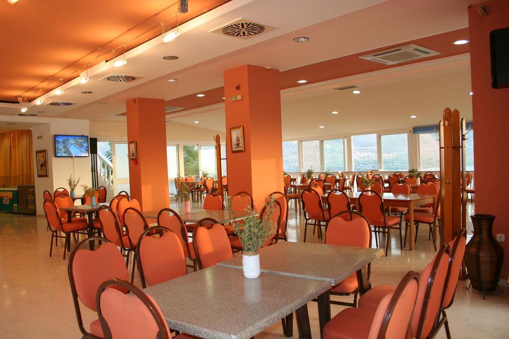 Revis Station Plataria Hotel ภายนอก รูปภาพ
