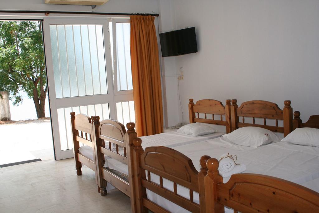 Revis Station Plataria Hotel ภายนอก รูปภาพ