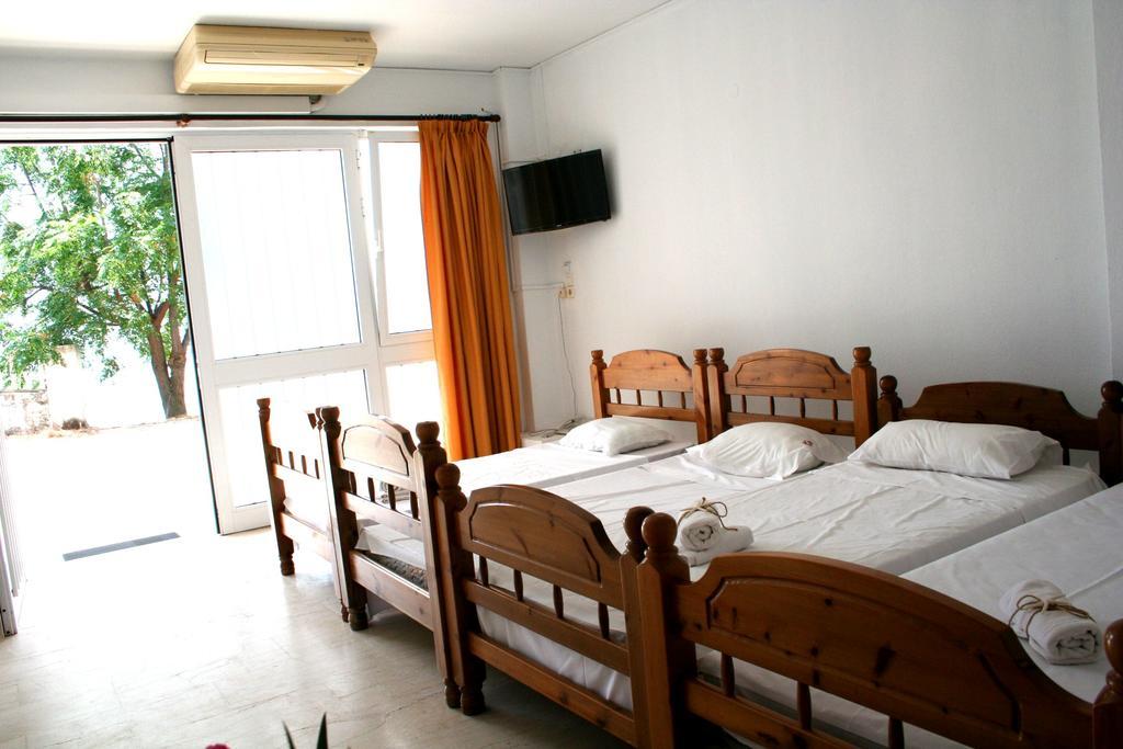 Revis Station Plataria Hotel ภายนอก รูปภาพ