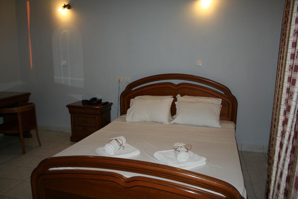 Revis Station Plataria Hotel ภายนอก รูปภาพ