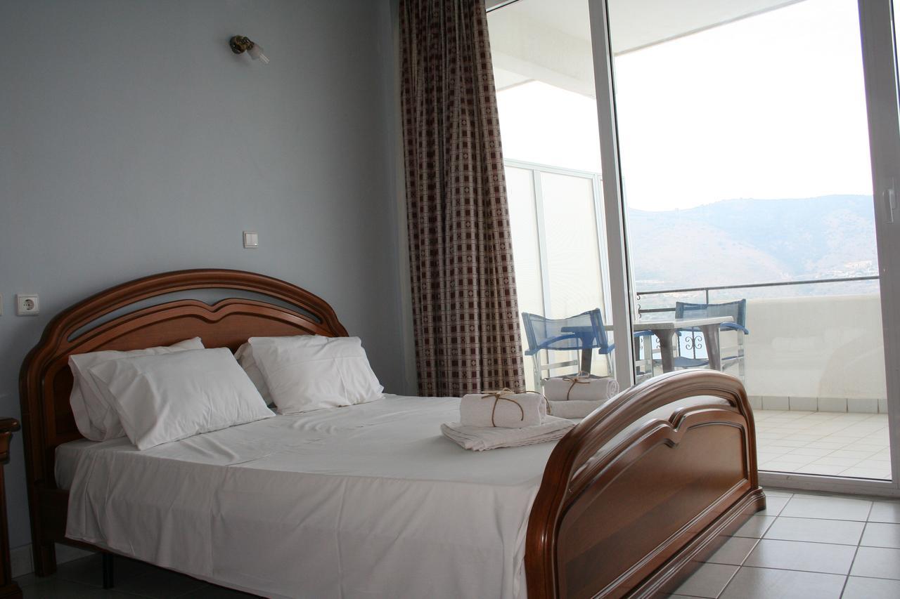 Revis Station Plataria Hotel ภายนอก รูปภาพ