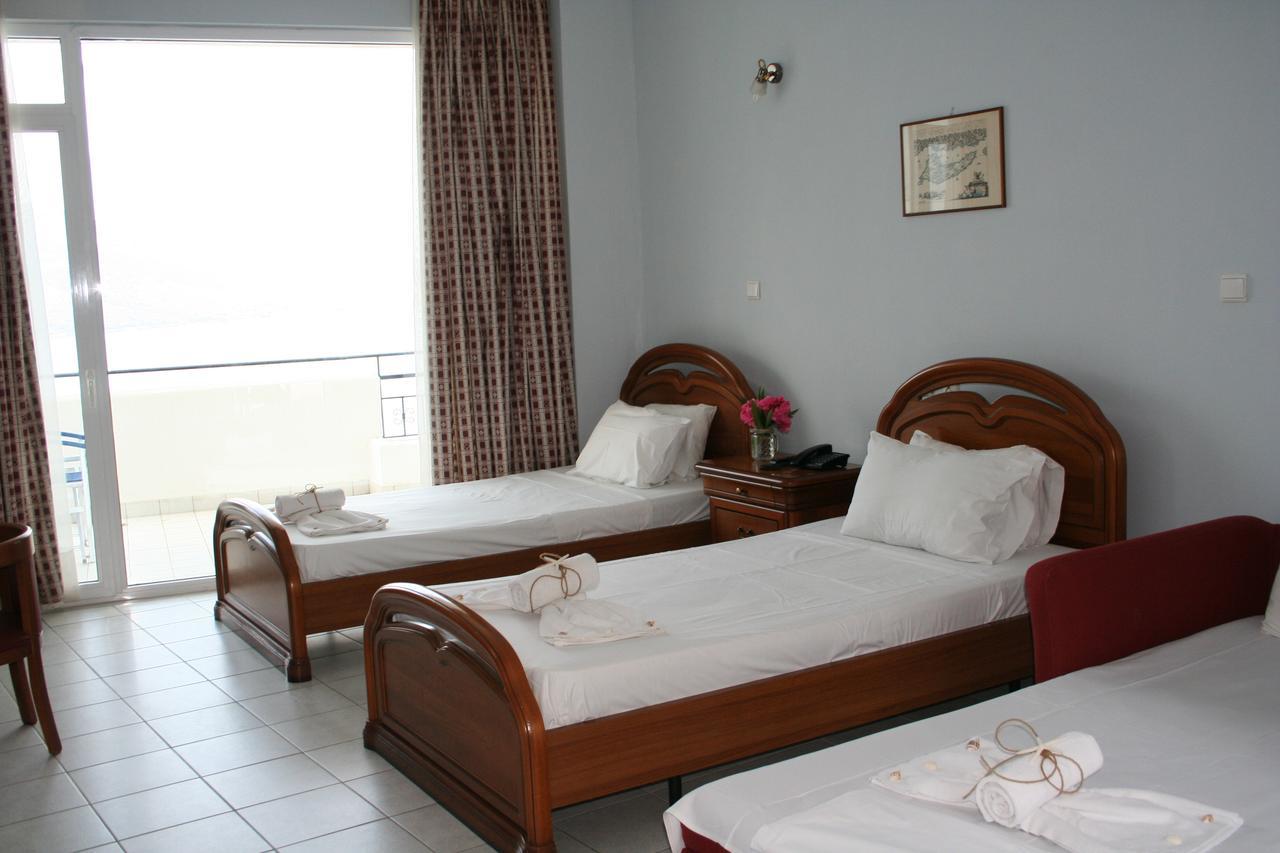 Revis Station Plataria Hotel ภายนอก รูปภาพ
