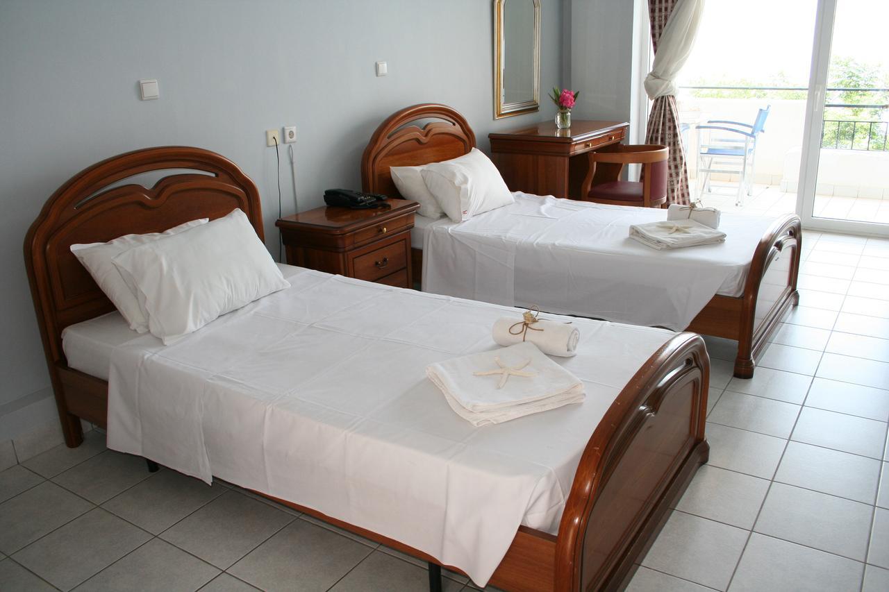 Revis Station Plataria Hotel ภายนอก รูปภาพ