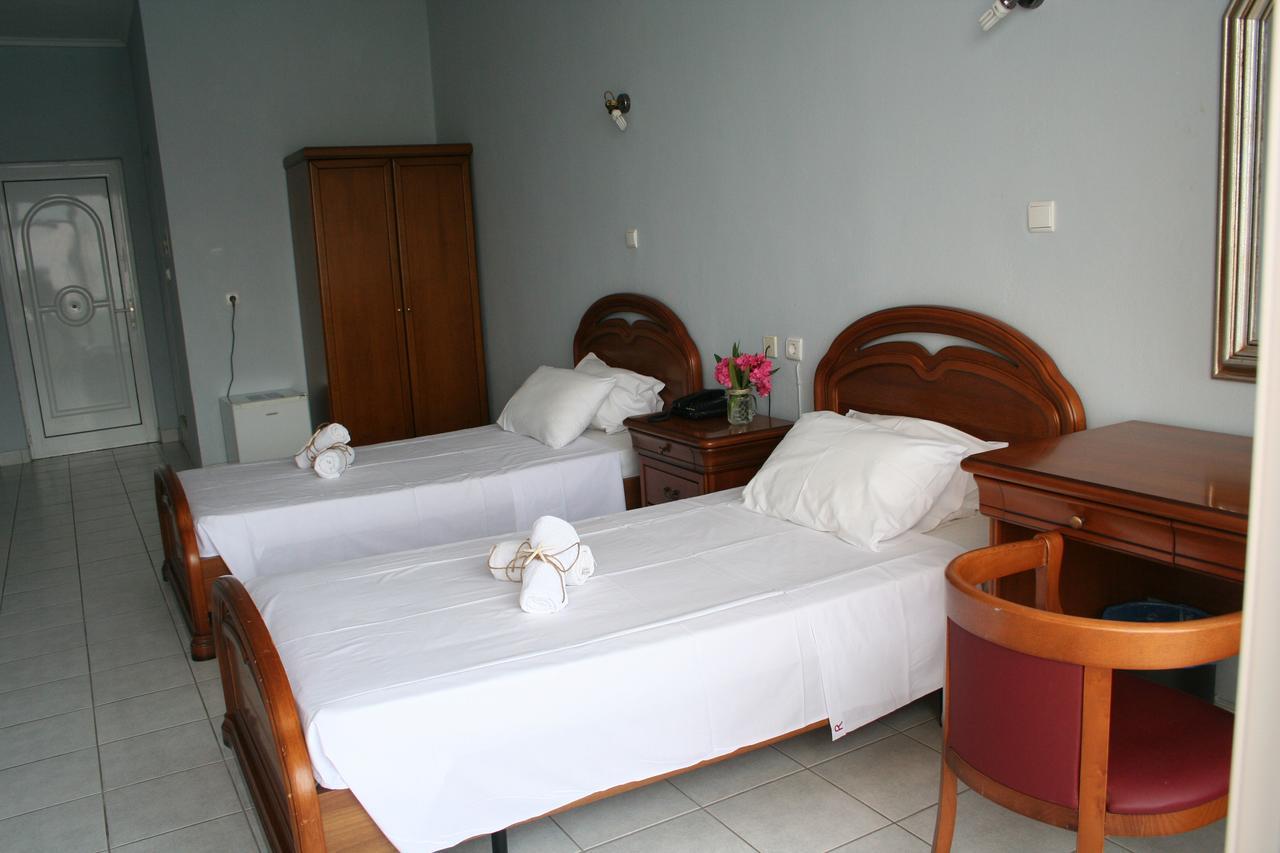 Revis Station Plataria Hotel ภายนอก รูปภาพ